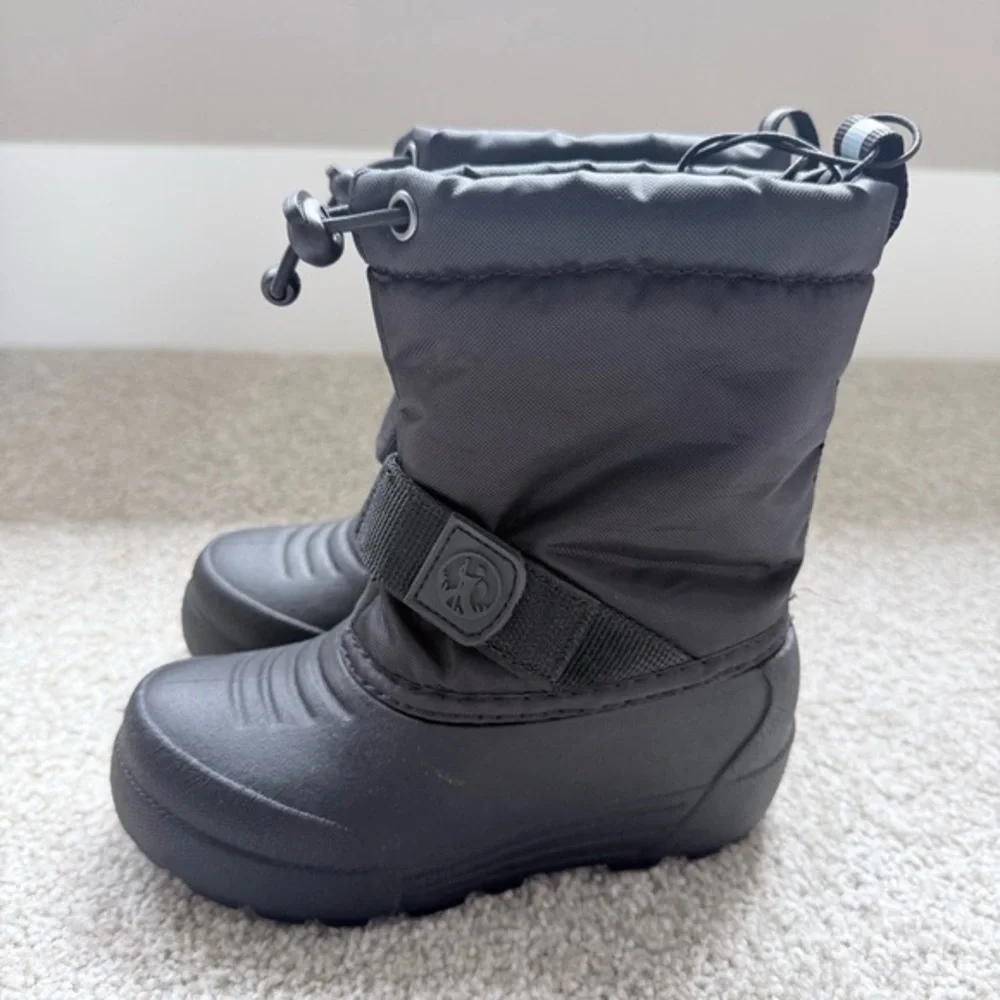 NWT Northside black insulated waterproof snow boots toddler size 8